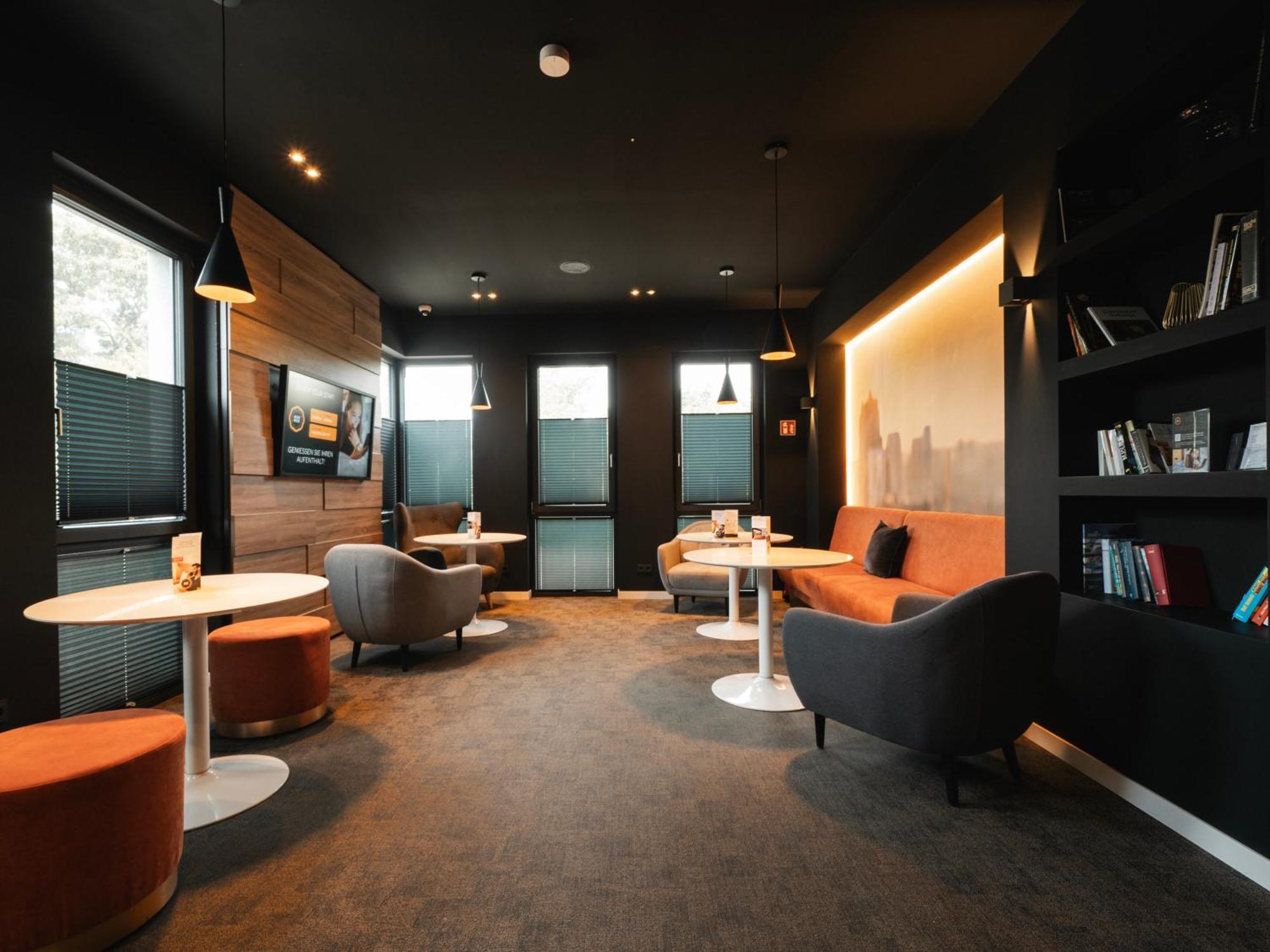 Juststay Grevenbroich Hotel & Apartments מראה חיצוני תמונה